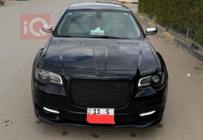 كرايسلر 300